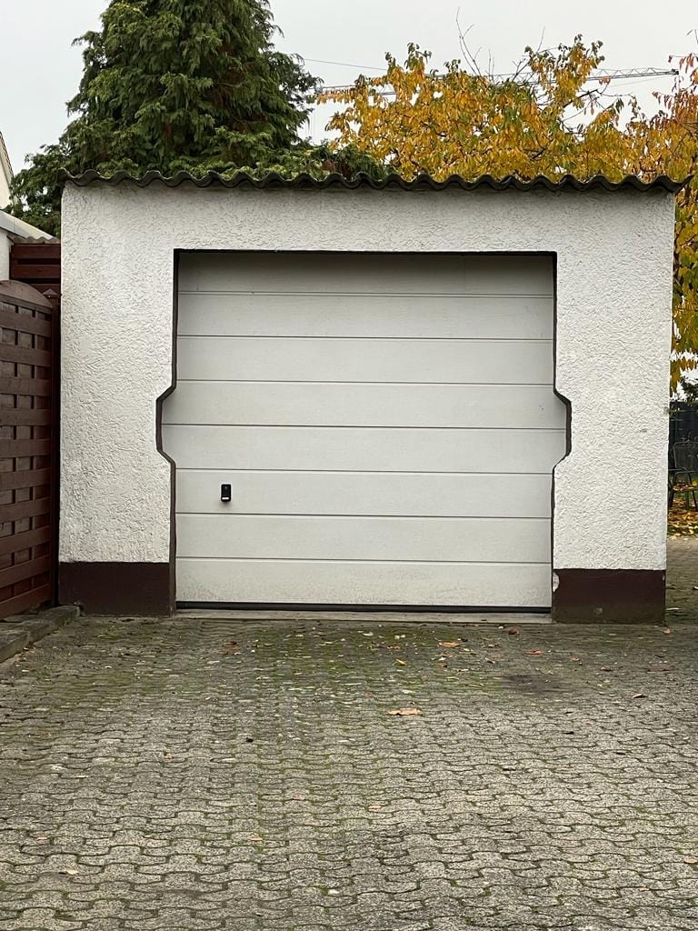 [Bild: garage_ohren.jpg]