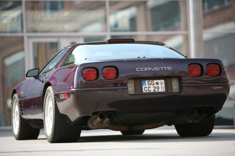 [Bild: zr1_rear.jpg]